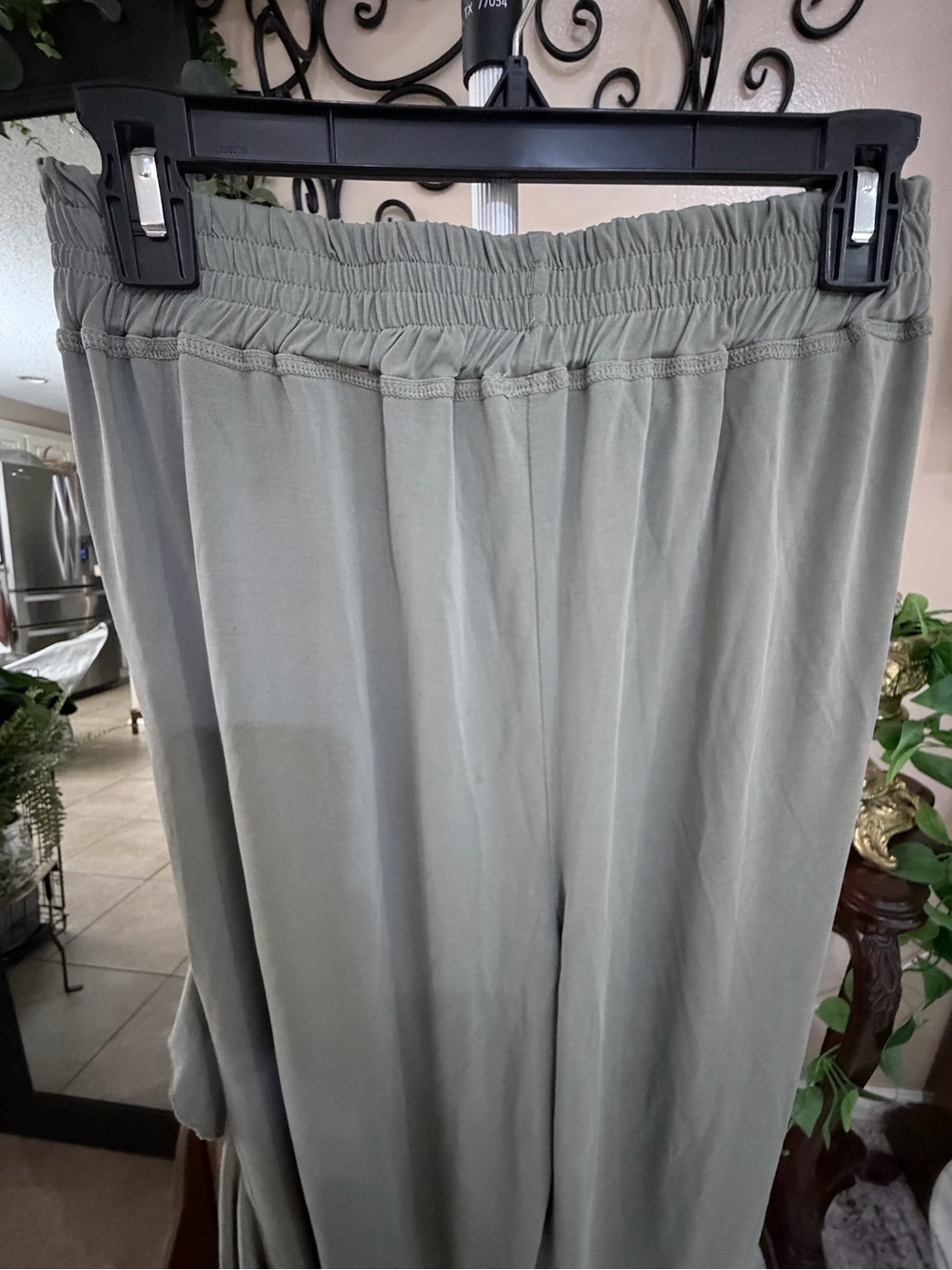POL Sage Green Wide Leg Ruffle Pants - Picture 5 of 8
